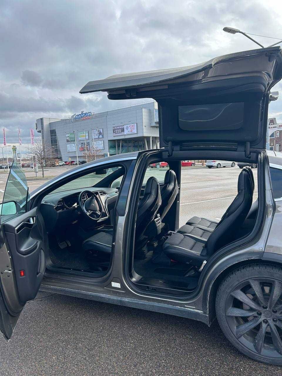 Tesla Model X 75D 2016