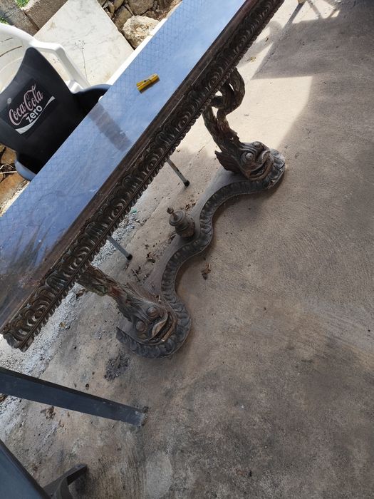 Credencia em bom estado