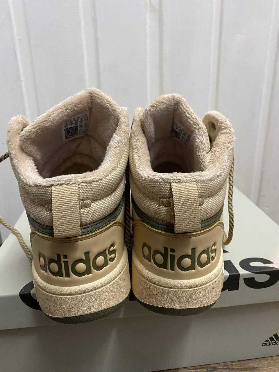 Продам  черевики   Adidas Hoops 3.0 Mid Орігінал!