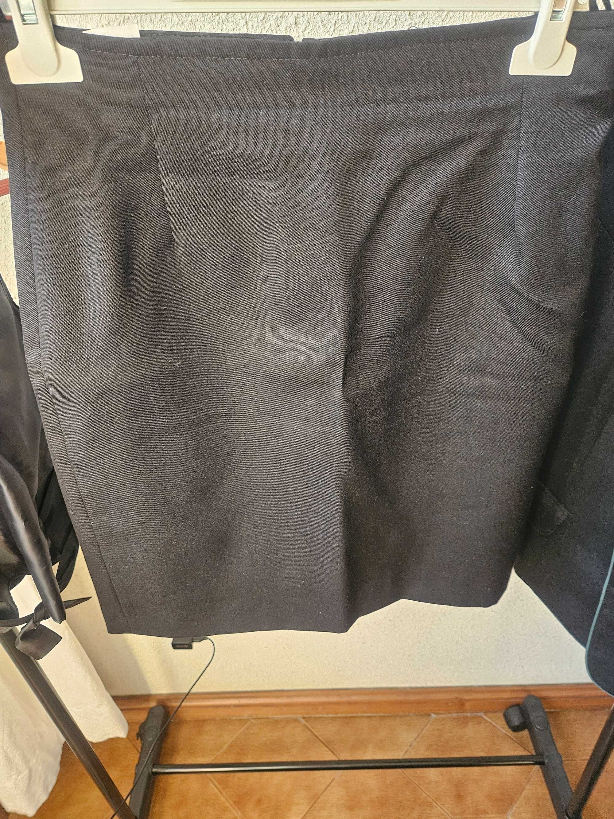 Traje feminino Univerdade de Aveiro