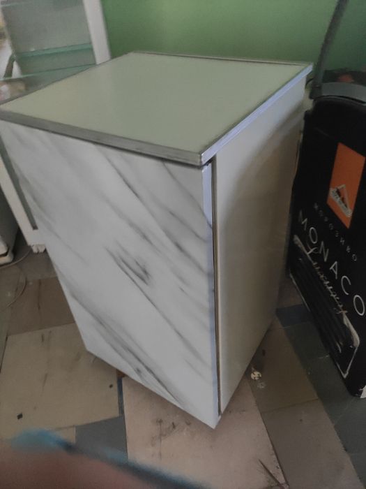 Холодильник малий , барний