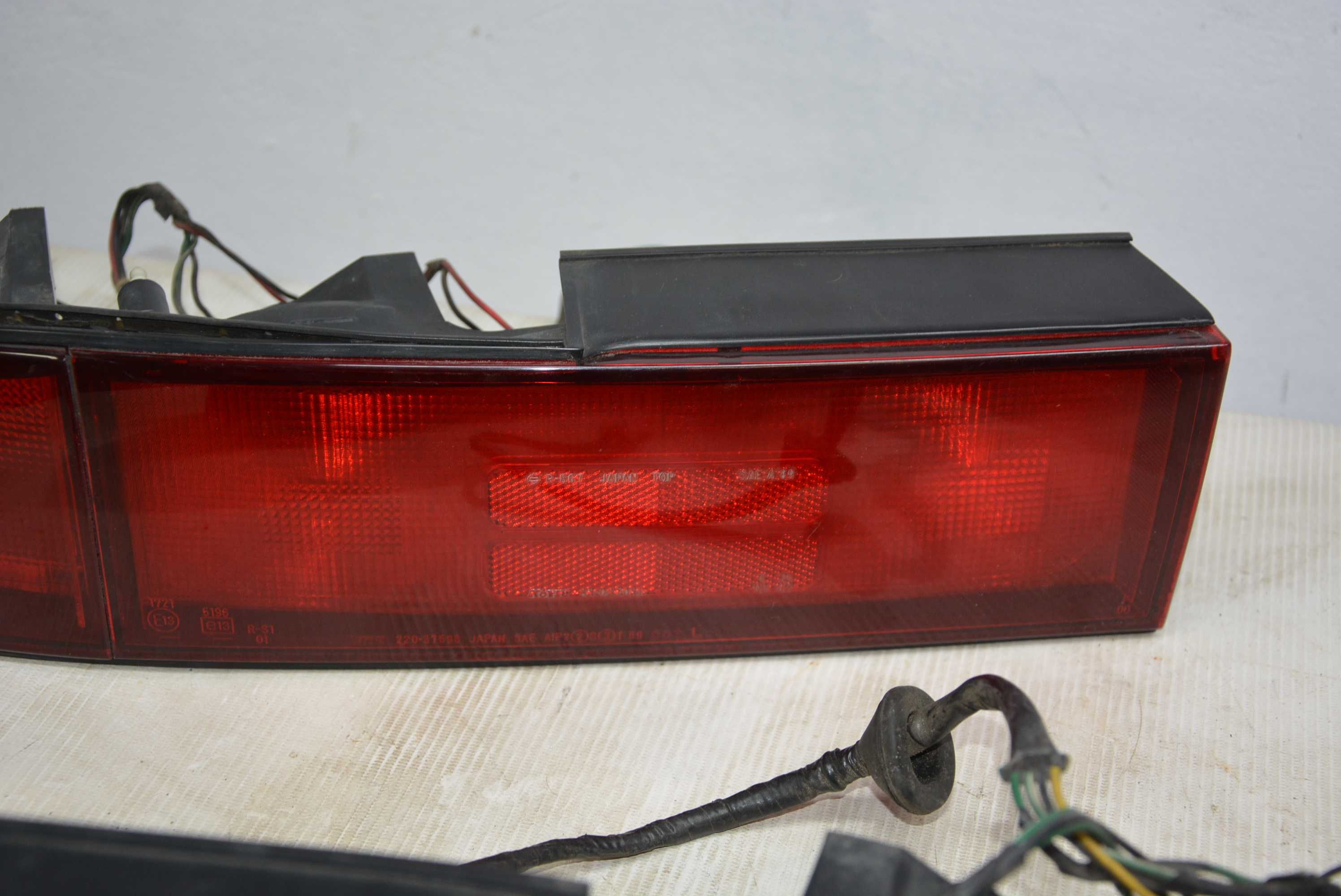 Mitsubishi 3000GT VR4 SL GTO Lampy światła tylne tył USA czerwone