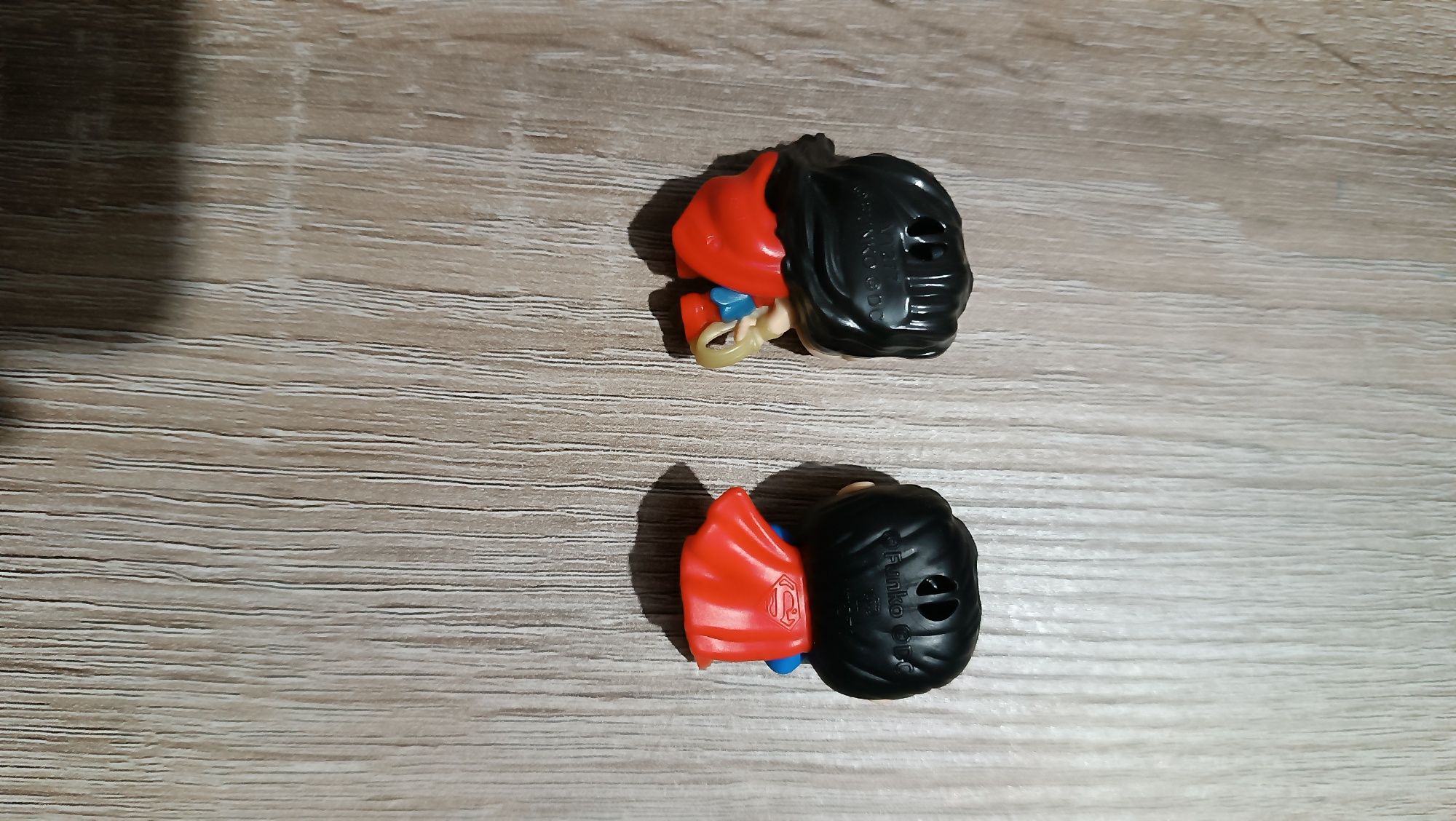 Boneco miniatura DC Kinder Joy