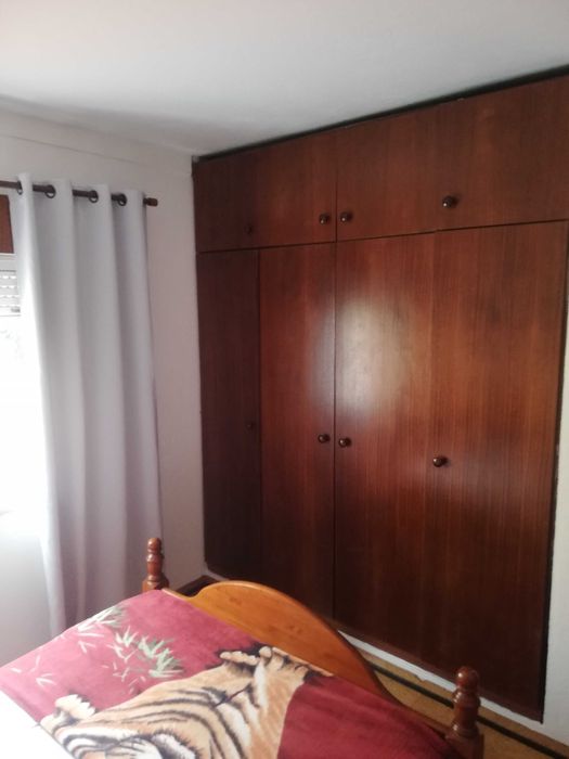 Aluga-se Quarto a rapaz ou rapariga