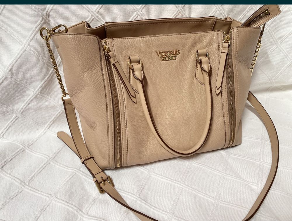 Victoria’s Secret - Mala Bolsa de Mão / Tiracolo Bege Nude (usada)