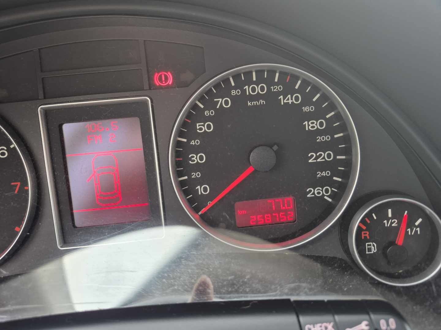 Audi A4 b7 1.6 MPI