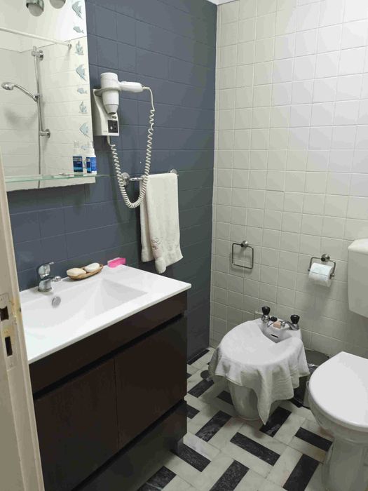 Aluga-se quarto para estudante perto do metro Sete Rios