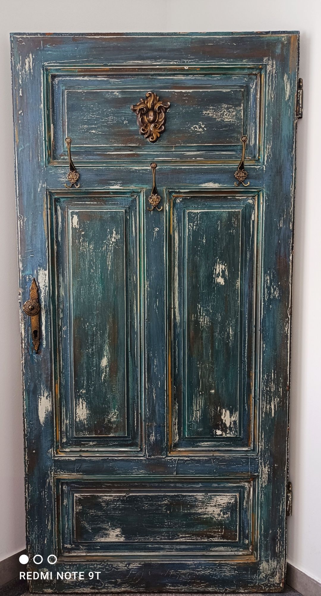 Stare drzwi dekoracyjno -użytkowe