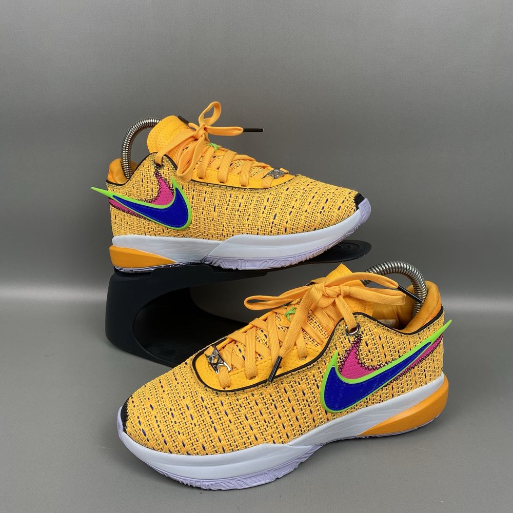 Кросівки Nike Lebron 20 Basketball Shoes Yellow DJ5423-801 Оригінал