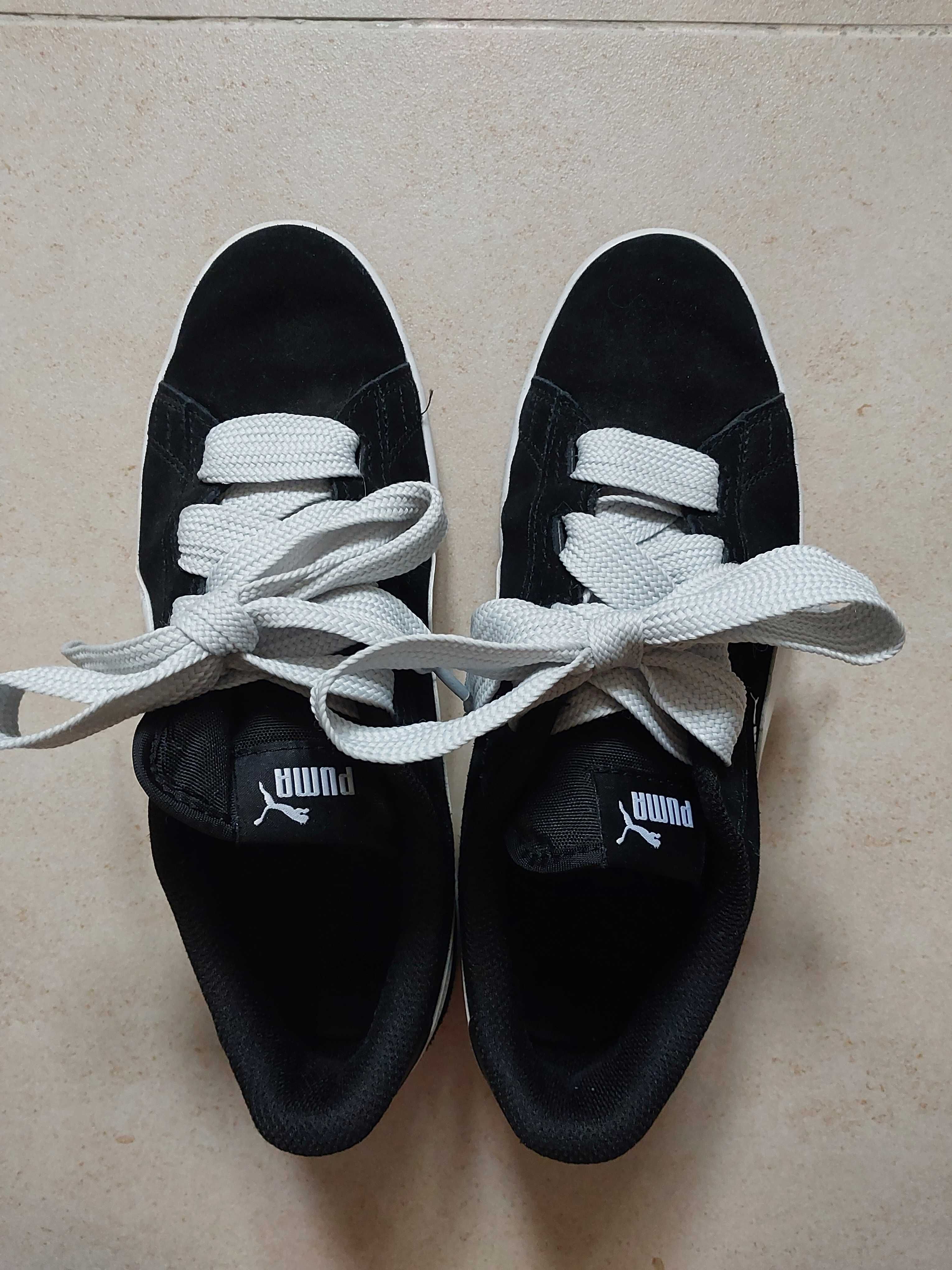Buty Puma zamszowe 39
