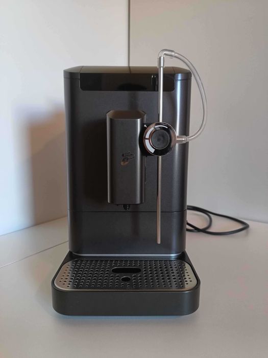 Automatyczny ekspres do kawy - Tchibo Esperto 2 Milk - Granite Black