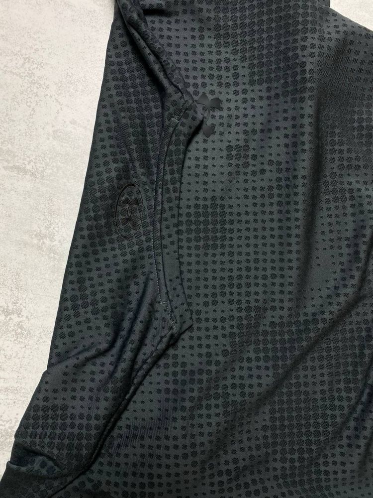 Футболка Under Armour у структурному сірому кольорі