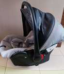 Oddam nosidełko z baza ISOFIX