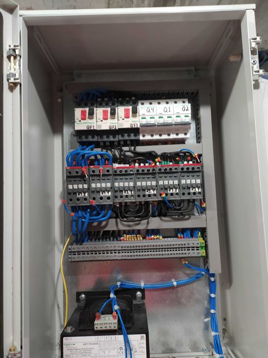 Виготовлення кранових шаф панелей керування вантажопідйомними кранами