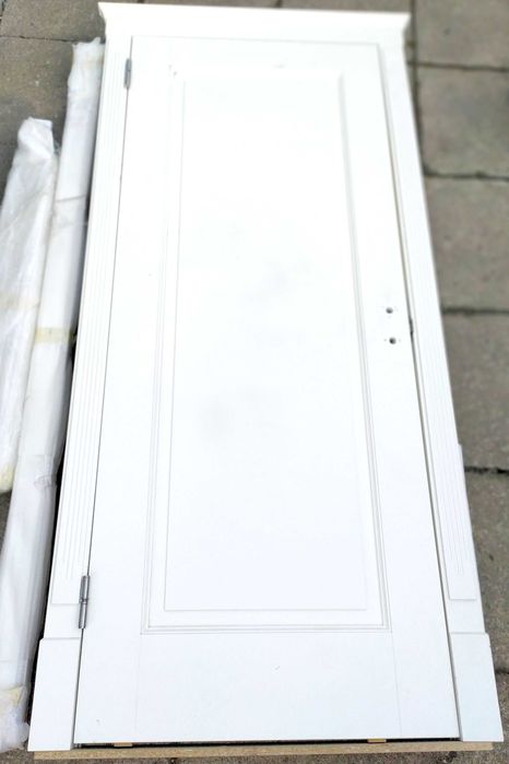 białe drzwi wewnętrzne 80 z ościeżnicą regulowaną