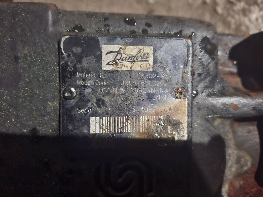 Pompa jazdy   sauer danfoss JRLS75 koparka kombajn ładowarka tulej