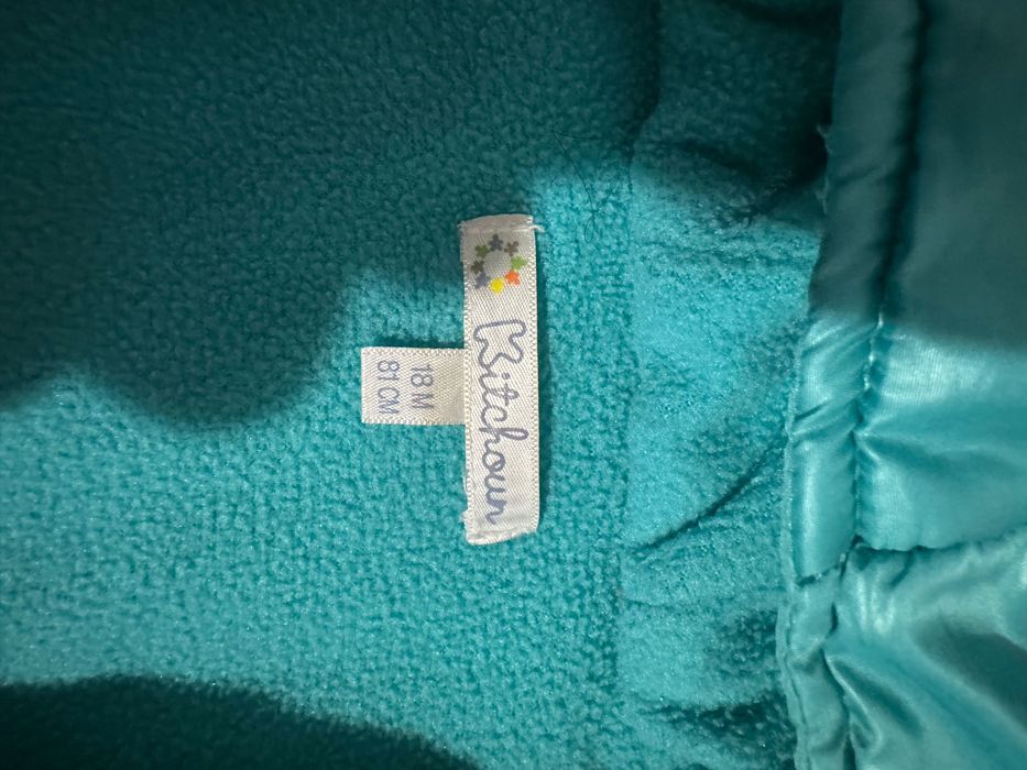 Casaco com forro e capuz