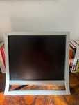 Monitor sony  lcd sdm hs95 srebrny