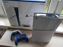 PlayStation 5 z napędem + 2 pady – stan idealny, mało używana