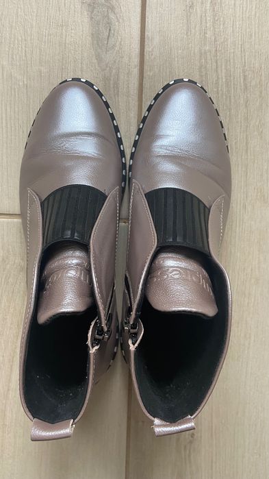 Чоботи жіночі, осінь - весна