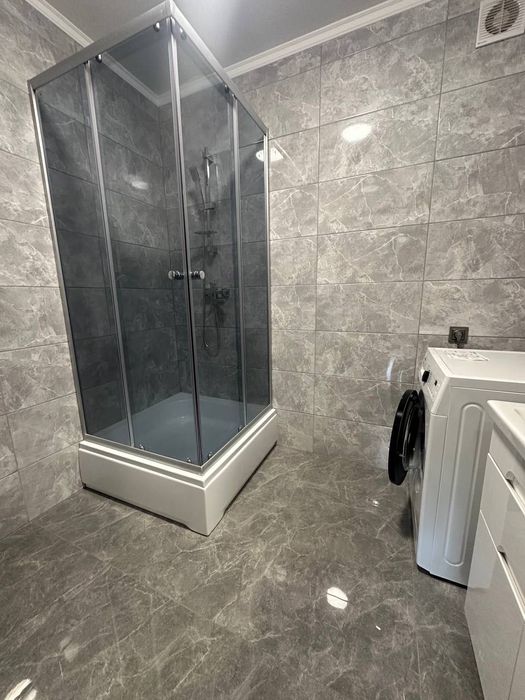 Оренда світлої 2 км квартири в спальному районі міста