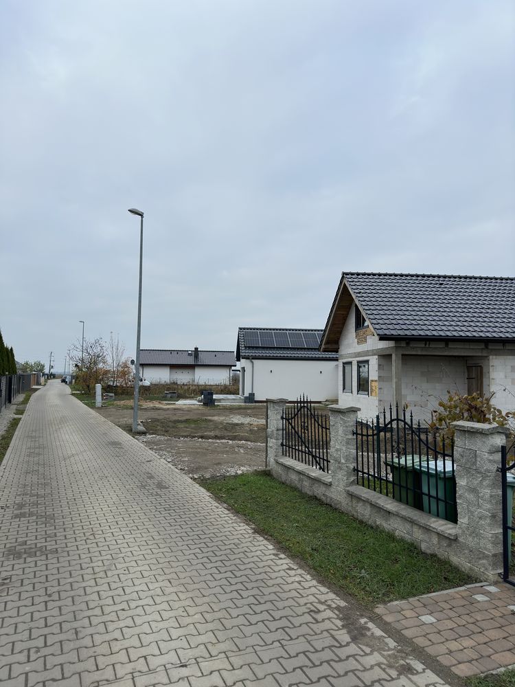 Dom w cenie mieszkania  w stanie zamknietym. Ul Wiosenna