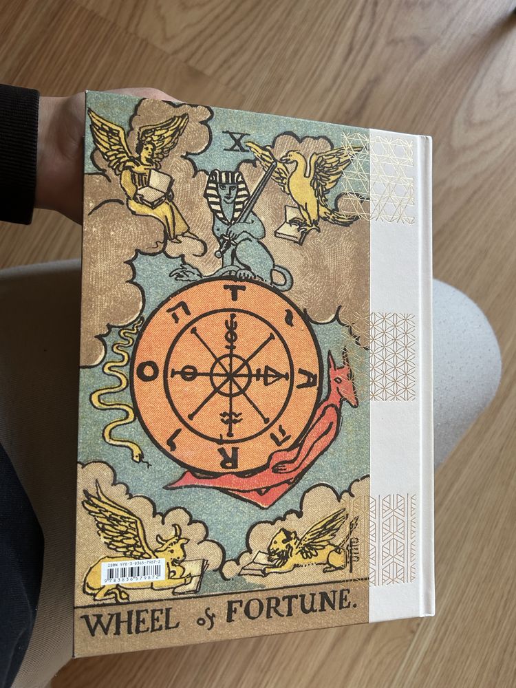 Livro Tarot TASCHEN