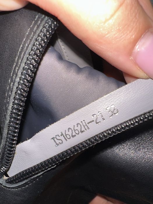 Черевики жіночі шкіряні, ботфорди чорні