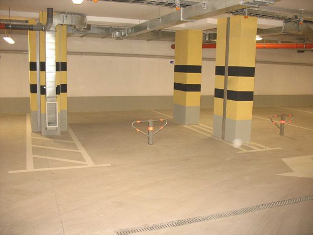 Wynajmę miejsce garażowe w parkingu podziemnym  ul Rodziewiczówny 8-12