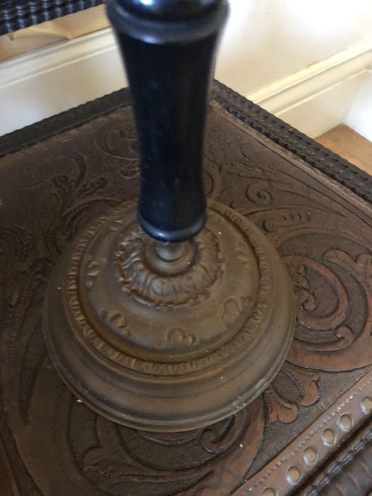 Cinzeiro de pé muito antigo vintage