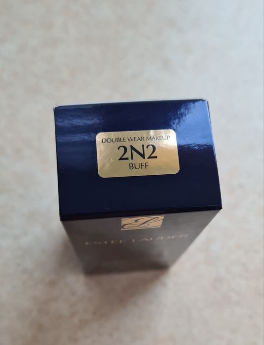 Estée Lauder Double Wear 2N2 Buff