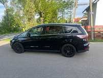 Sprzedam rodzinne auto