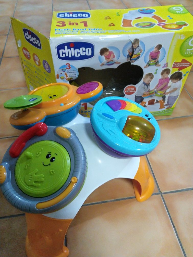 Mesa de instrumentos musicais CHICCO