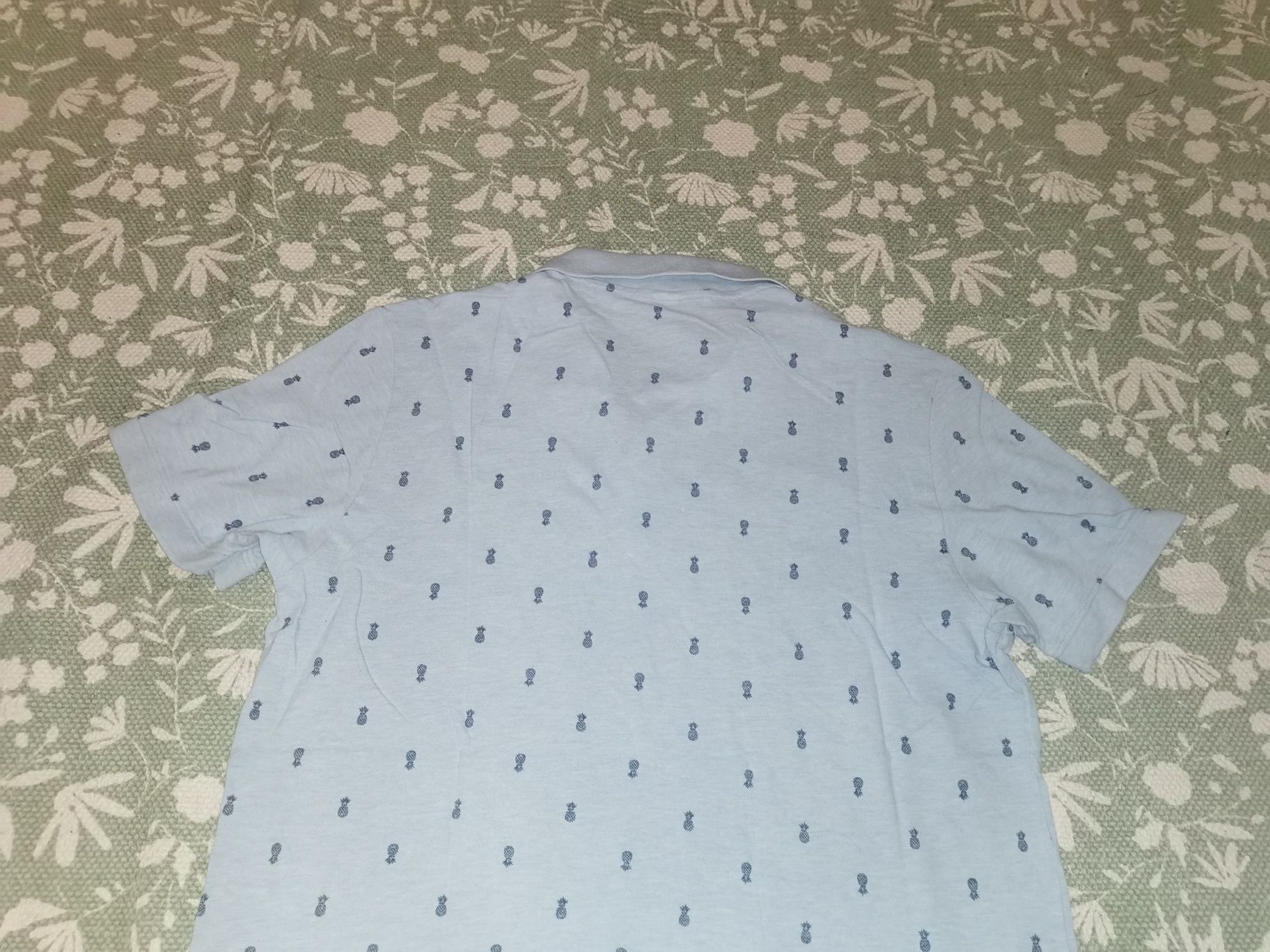 Pólo azul claro com palmeiras H&M XL