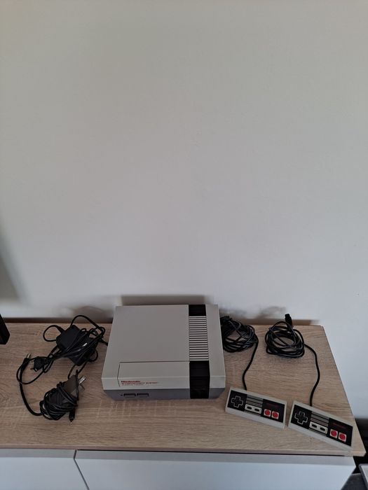 Konsola Nintendo NES +2 Pady