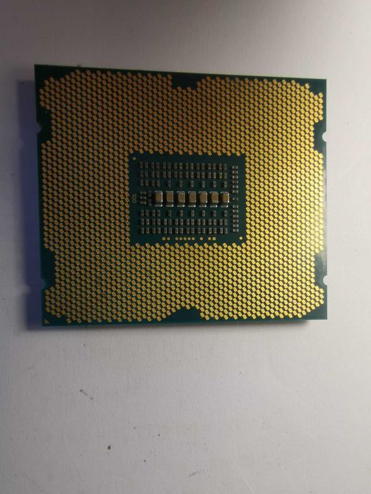 Processador Intel Xeon E5-2650LV2