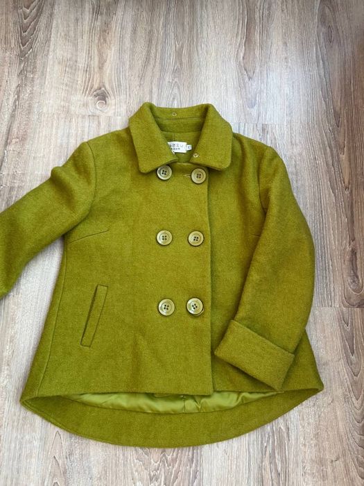 Пальтішка якраз на цей сезон , як нове