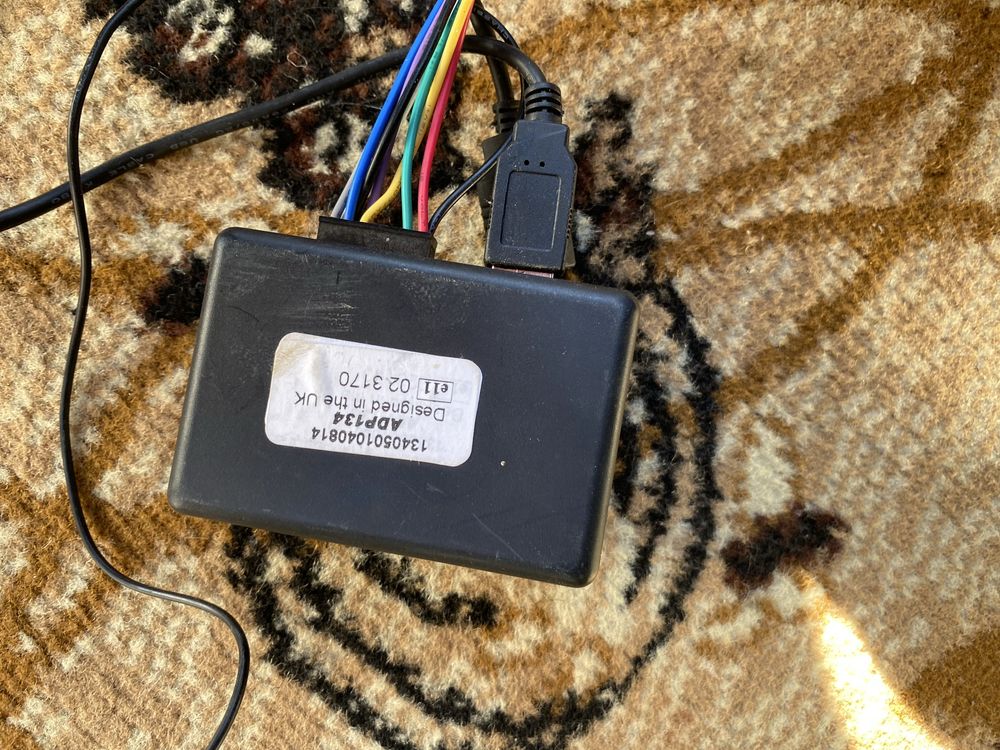 Штатна магнітола Volkswagen RCD 310 (TechniSat) + OEM-підсилювач