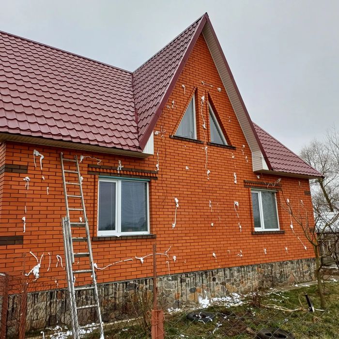 Утеплення будинків піноізолом рідким пінопластом