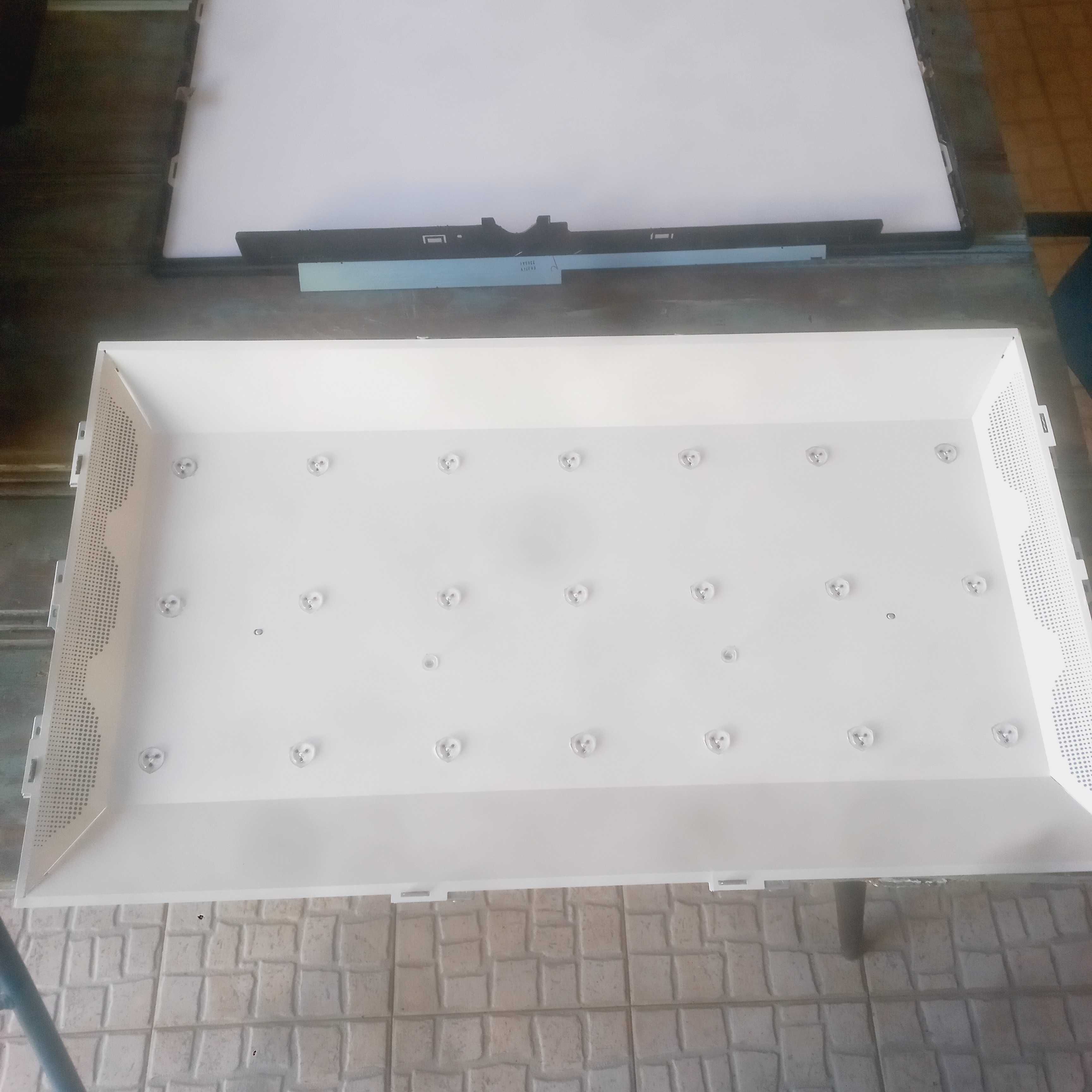 Tv led LG 32" ecrã partido . Vendo tambem às peças.