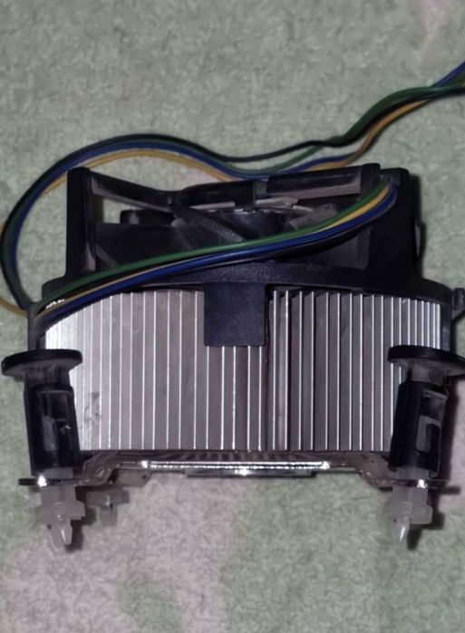 комплект материнка Asus P5KLP-AM + процессор Intel E4600 с кулером