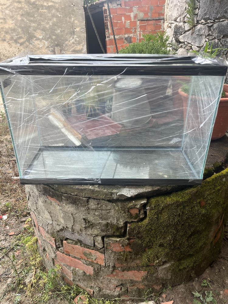 Aquario de 110L 76x31x47