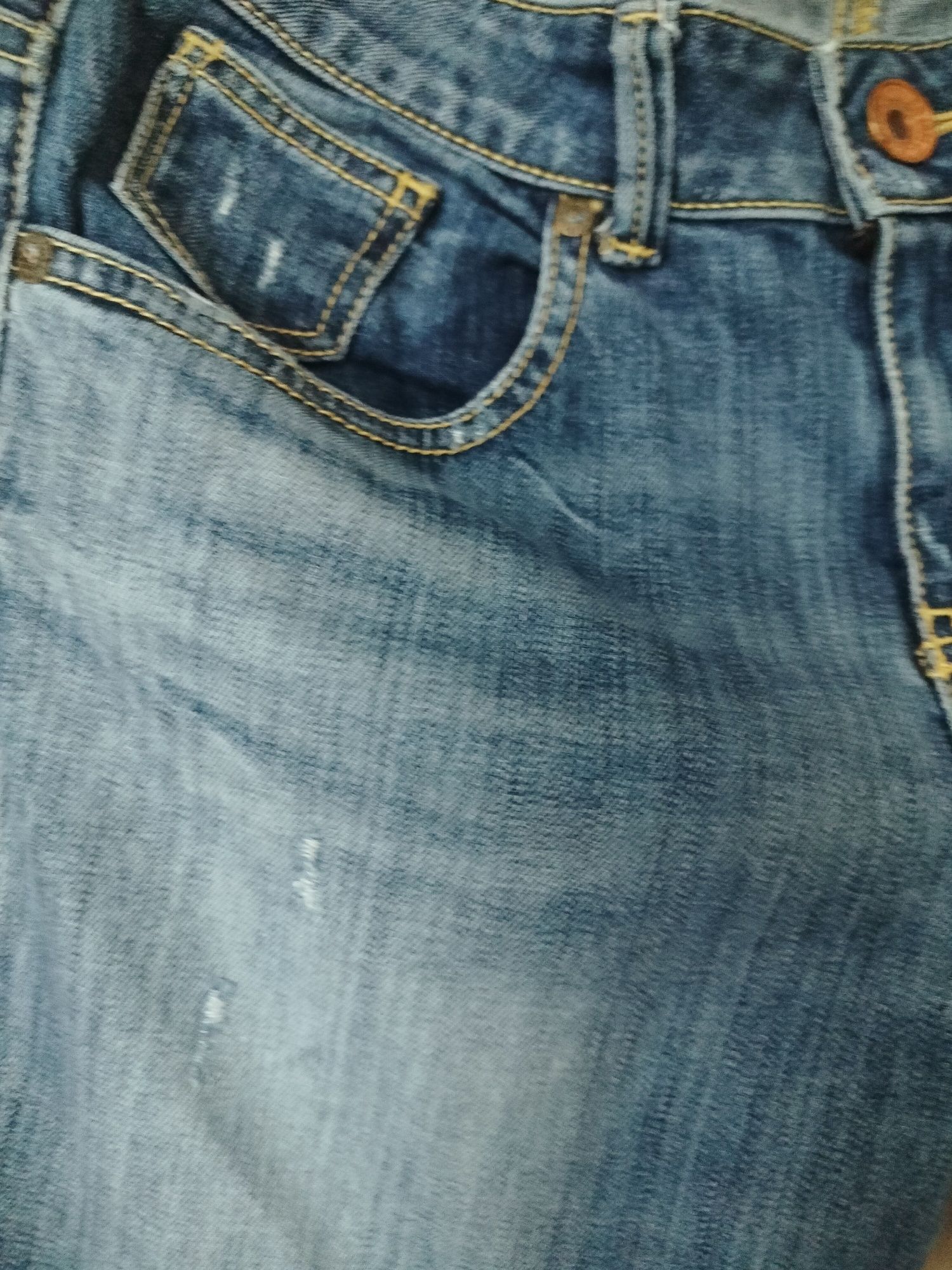 Niebieskie jeansy GUESS