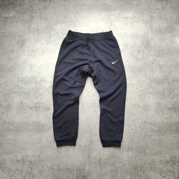 MĘSKIE Spodnie Dresowe Granatowe Bawełna Logo Haft Joggery Sport Nike