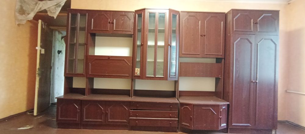 Продам большую стенку для зала/гостиной