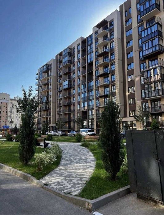 ЖК КРИШТАЛЕВІ ДЖЕРЕЛА 1 кімнатна квартира Метрологічна Феофанія Київ