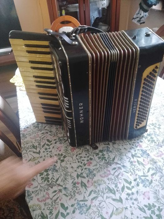 Sprzedam akordeon Hohnera