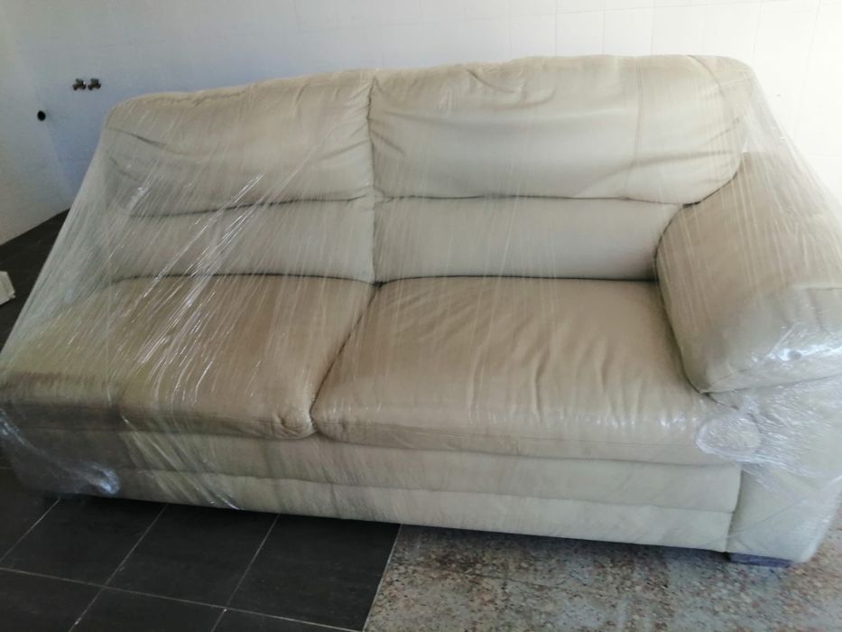 Sofá em Pele Chaise Longue (3 lugares)