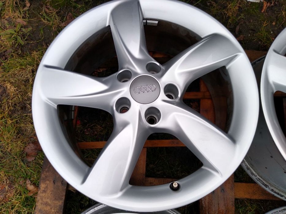 Alufelgi 17 cali 5x112 AUDI A6 C7 oryginalne SLine S6 A4 B8 4G idealne