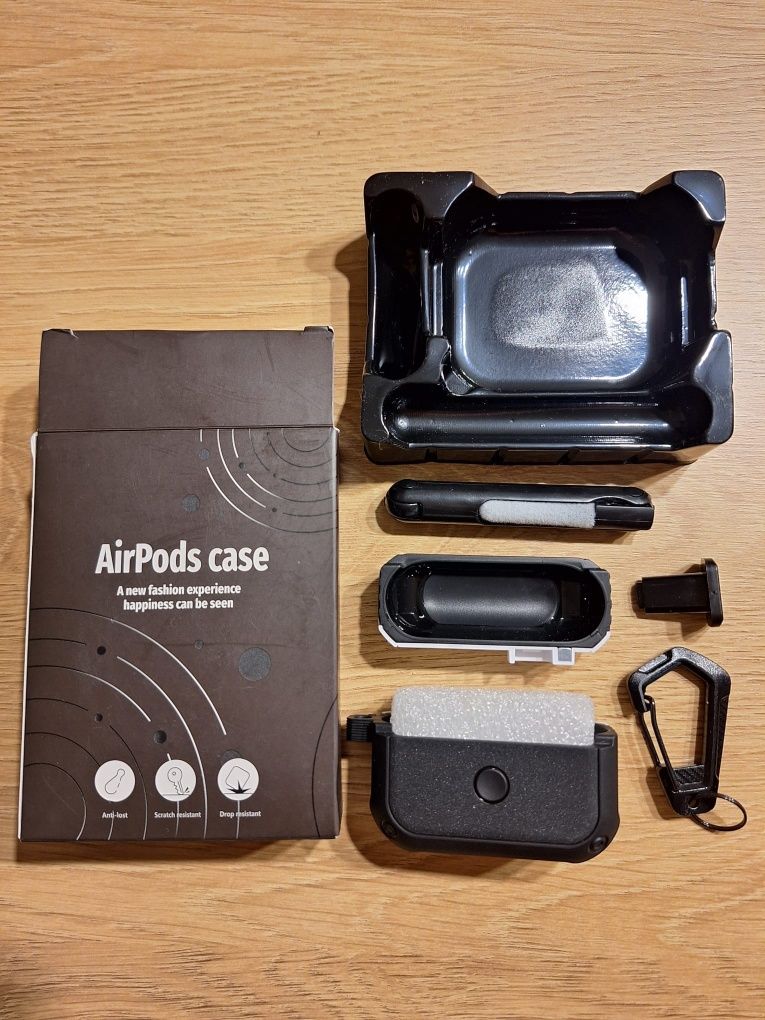 Etui pancerne do AirPods z karabińczykiem